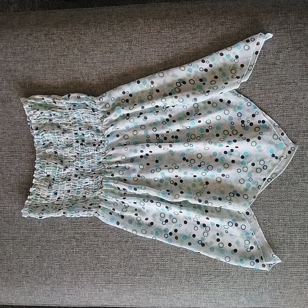 2/$20 One ♥️ Strapless Gathered Bodice Handkerchief Hem Top M